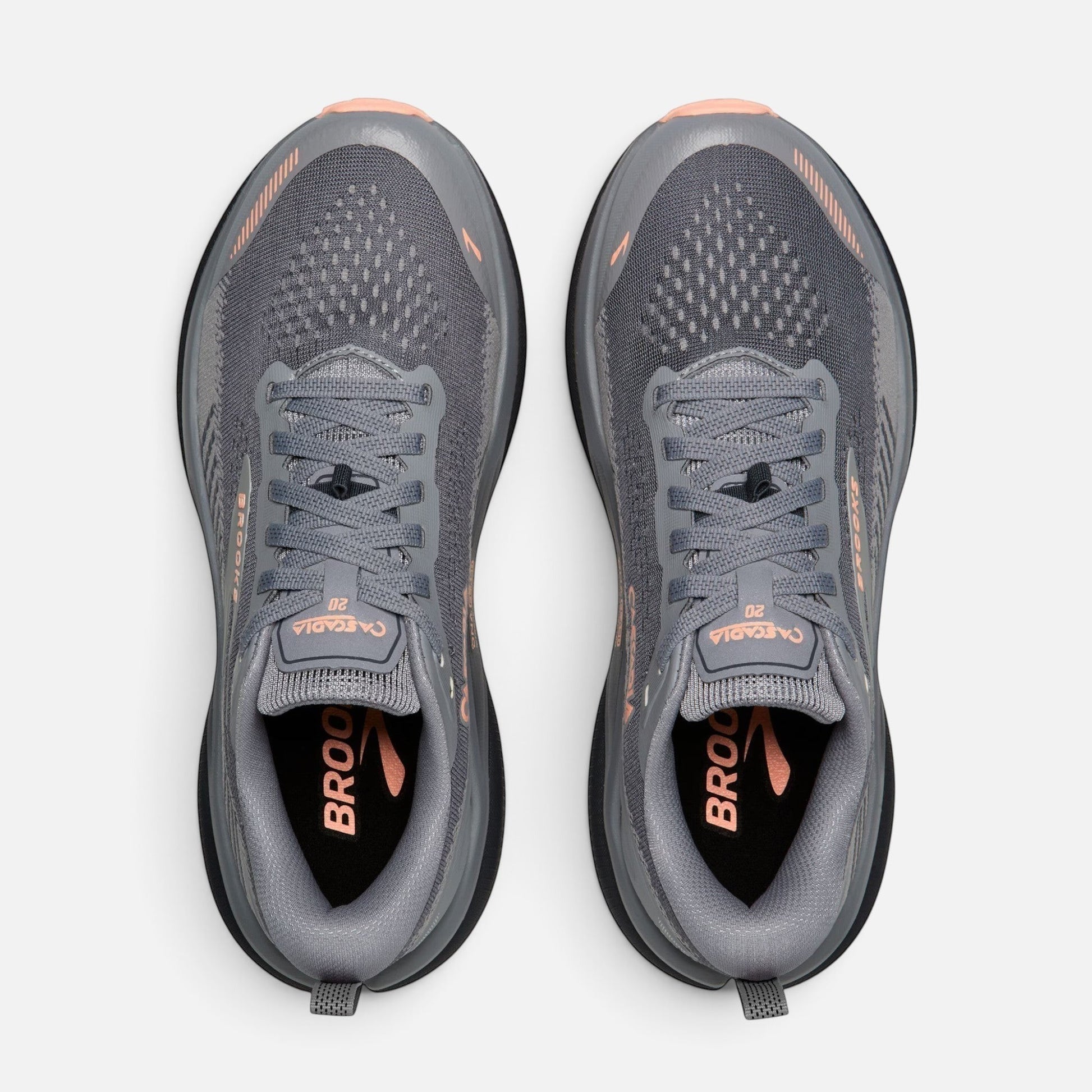 Scarpe da trail running Ares Sport Arezzo Brooks Cascadia da donna in mesh grigio con dettagli rosa, vista dall'alto