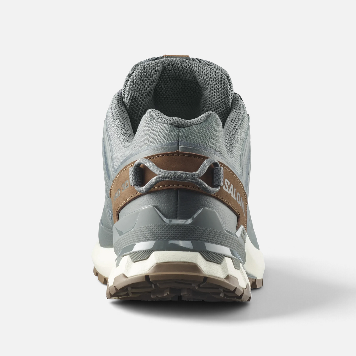 Vista posteriore della scarpa da trail running Ares Sport Arezzo Salomon XA Pro 3D in grigio antracite e cuoio