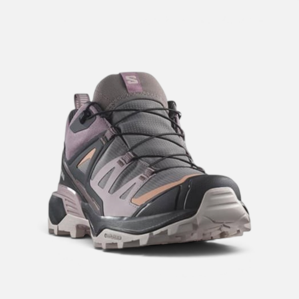 Scarpe da trekking Ares Sport Arezzo Salomon grigie e malva con suola scolpita e sistema di allacciatura rapida